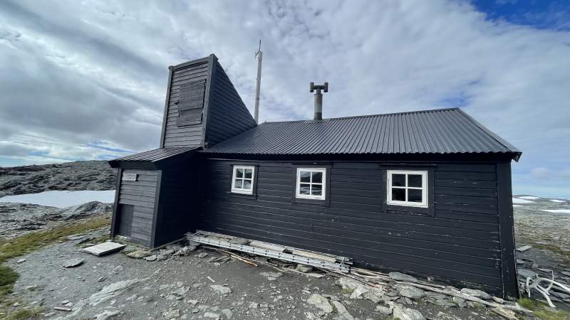 Klemsbu. Snow entrance 2nd floor