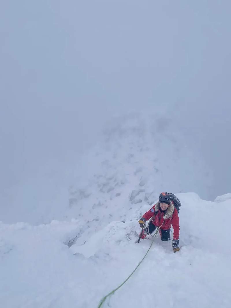 Past the first Ridge towards Store Dyrhaugstind