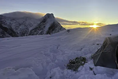 A Winter Night Ascent of Store Dyrhaugstind