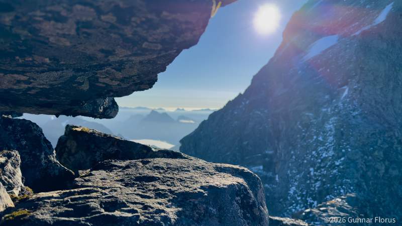 The ridge, sun and a crack in the mountain