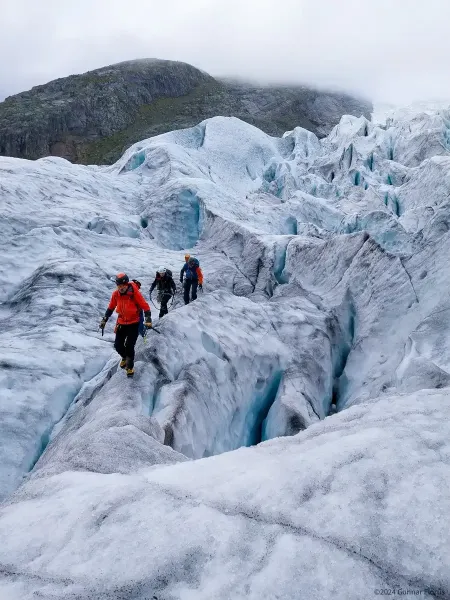 Steinmannen - heading to first icefall